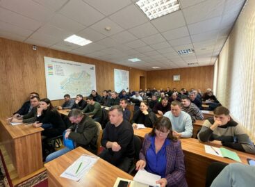 С пользой для тружеников села: десятки агрономов Сальского района на прошлой неделе повысили свою квалификацию
