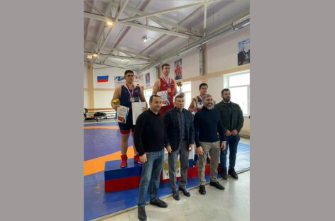 Успехи борцов: сальские спортсмены приняли участие  первенстве Ростовской области