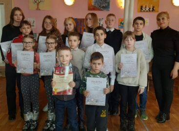 В клубе «Белая ладья» парка культуры и отдыха в третий раз прошёл открытый детский конкурс шахматных рисунков