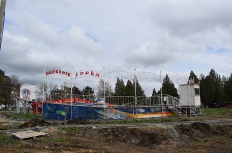 В городском парке культуры и отдыха в Сальске начались активные работы