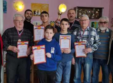 В «Белой ладье» прошли два шахматных турнира