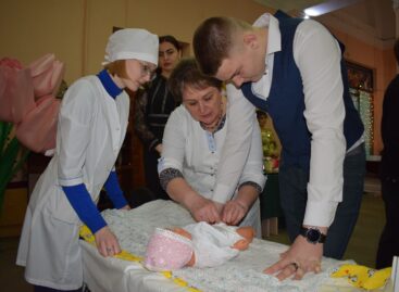 В Сальске, в РДК, прошёл первый этап Всероссийской ярмарки трудоустройства «Работа России. Время возможностей»