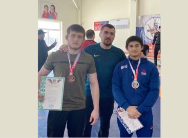 «Серебро» и «бронза»: в Новочеркасске состоялось первенство Ростовской области по греко-римской борьбе среди юниоров до 23 лет