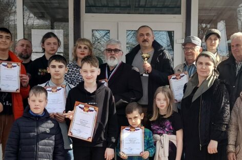 Чемпион Сальска — Сергей Мордик: в клубе «Белая ладья» парка культуры и отдыха был проведен чемпионат города по быстрым шахматам