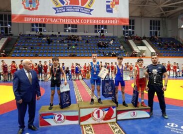 В честь чемпиона: XIII открытый городской турнир по греко-римской борьбе прошел в Таганроге