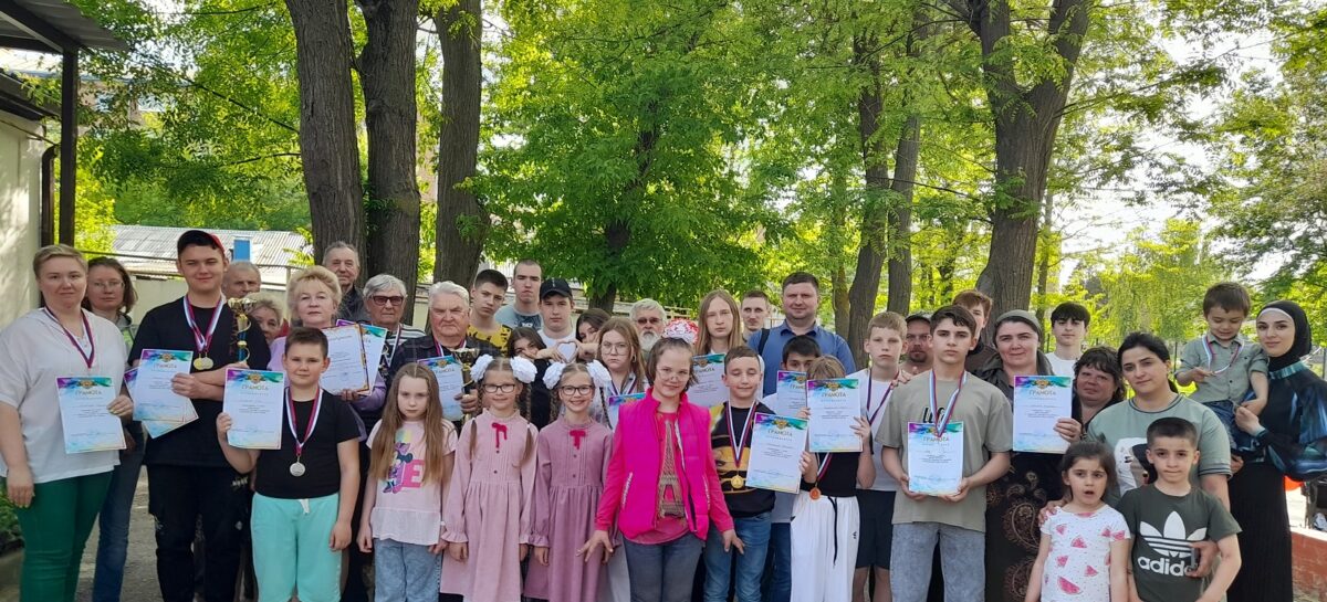 Праздничный турнир: накануне Дня Победы в Сальске прошли соревнования по шашкам