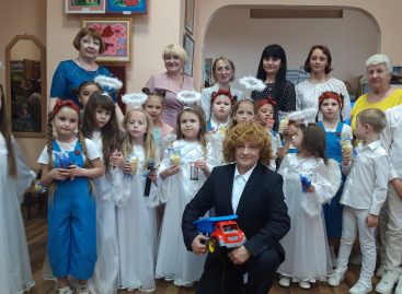 В городском Центре библиотечного обслуживания провели мероприятие, совместившее День защиты детей и 110-летие со дня рождения любимого детского писателя Виктора Драгунского