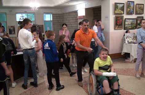 Добро от Костюши: праздник для детей-инвалидов прошел в РДК