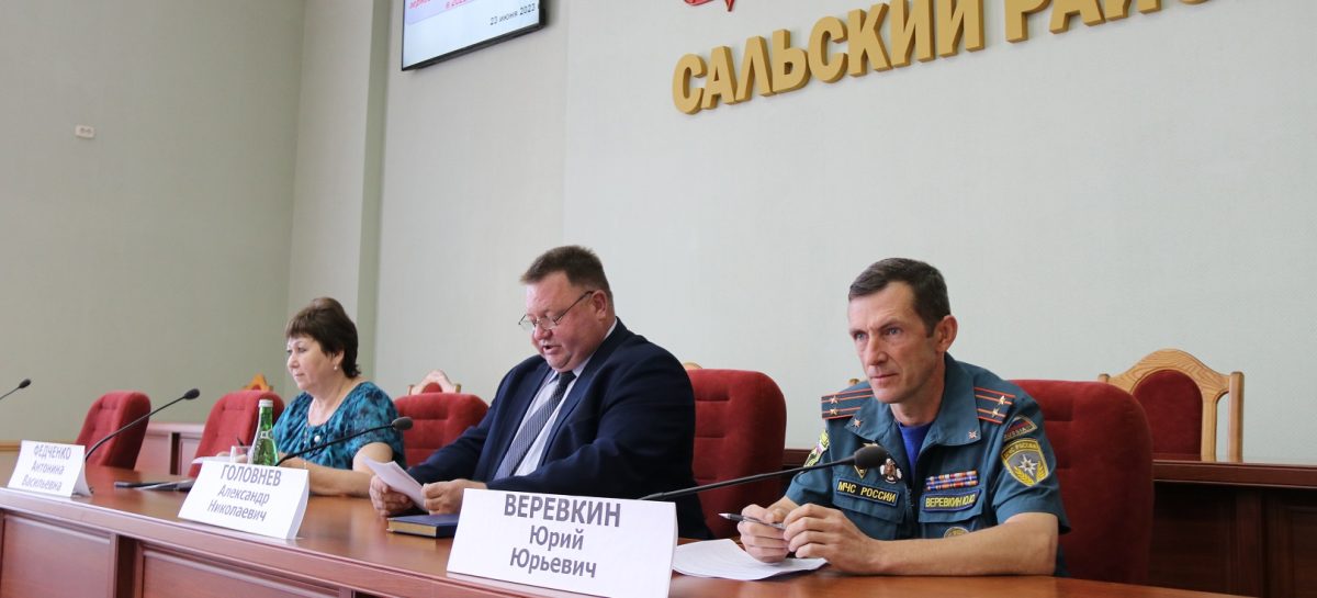 Все — на бой за урожай: в Сальском районе стартовала главная сельскохозяйственная кампания года