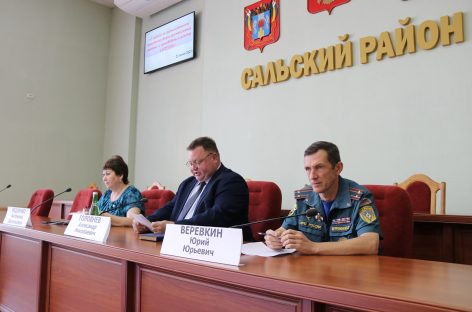Все — на бой за урожай: в Сальском районе стартовала главная сельскохозяйственная кампания года