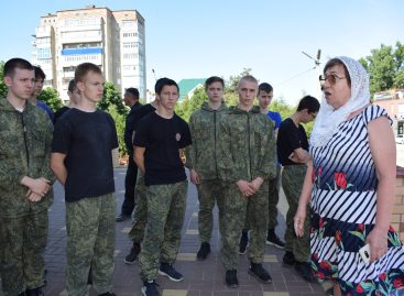 Прихожане всё более активно вовлекаются в жизнь собора Кирилла и Мефодия в Сальске