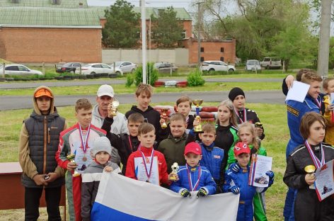 Чемпионат в Пролетарске: сальчане приняли участие в открытом ХХХI чемпионате города Пролетарска по картингу