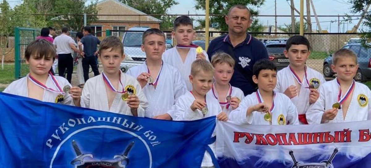В честь героев: в Элисте прошёл открытый турнир, посвящённый памяти погибших участников специальной военной операции