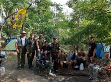 Представители Сальского филиала «Миус-фронта» приняли участие в вахте по поиску и подъёму наших бойцов в Неклиновском районе