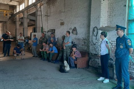 Для сальских аграриев противопожарный инструктаж проводят в хозяйствах