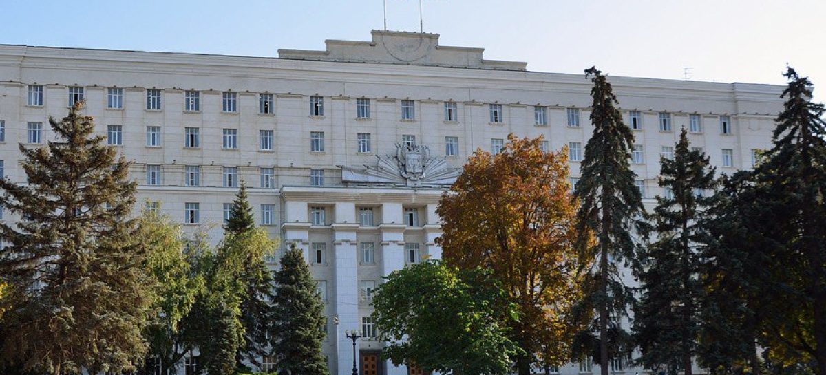 Депутат «Единой России» Светлана Мананкина рассказала о газификации  сельской школы в Сальском районе