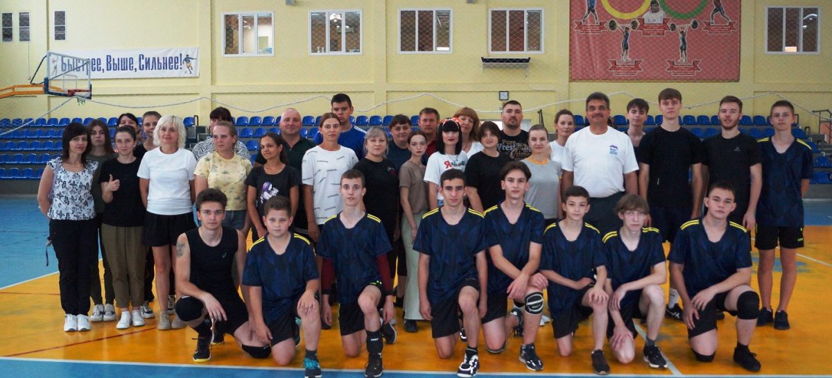 В спорткомплексе «Сальский» состоялось спортивное мероприятие в рамках Всероссийского спортивного марафона «Сила России!»