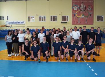В спорткомплексе «Сальский» состоялось спортивное мероприятие в рамках Всероссийского спортивного марафона «Сила России!»