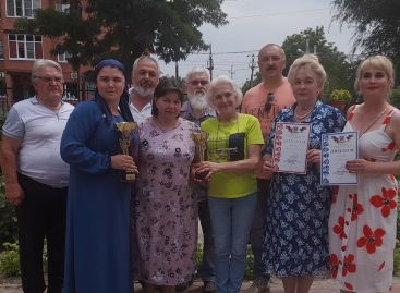 У наших — «золото» и «серебро»: соревнования по шахматам и шашкам прошли в спортивном зале школы № 2 города Цимлянска