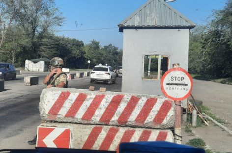 По дорогам фронтовым везёт помощь «Русский мир»: состоялась очередная гуманитарная поездка волонтёрского движения