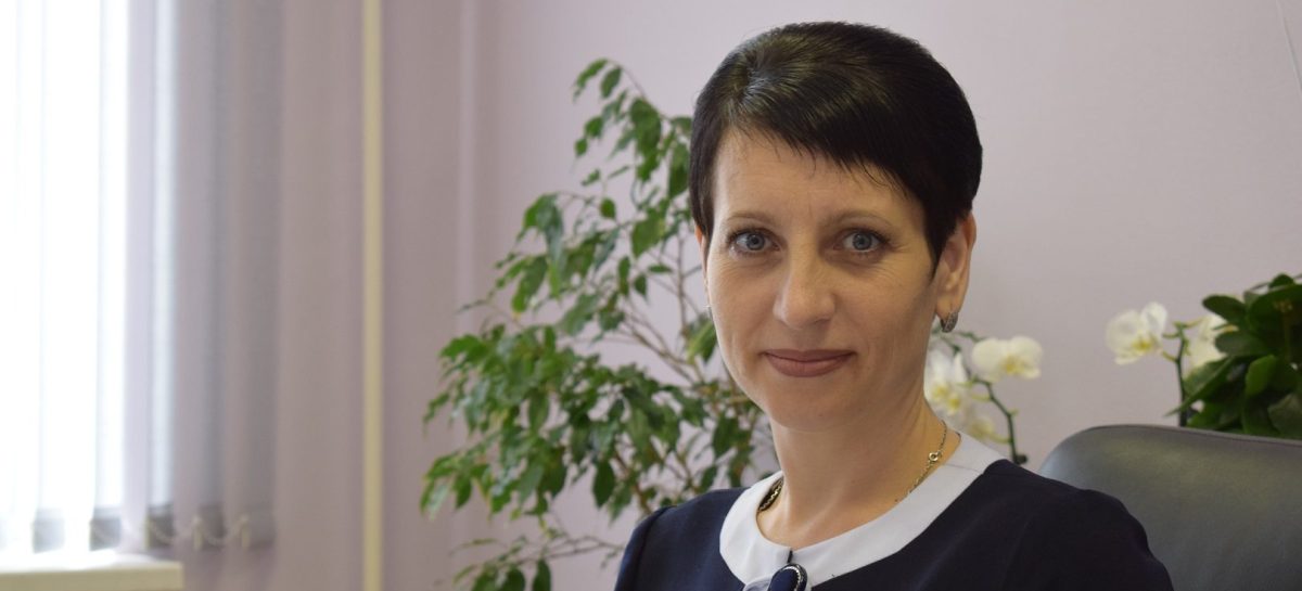 Сальчанам разъяснили порядок выплаты пенсий и поддержки семей с детьми