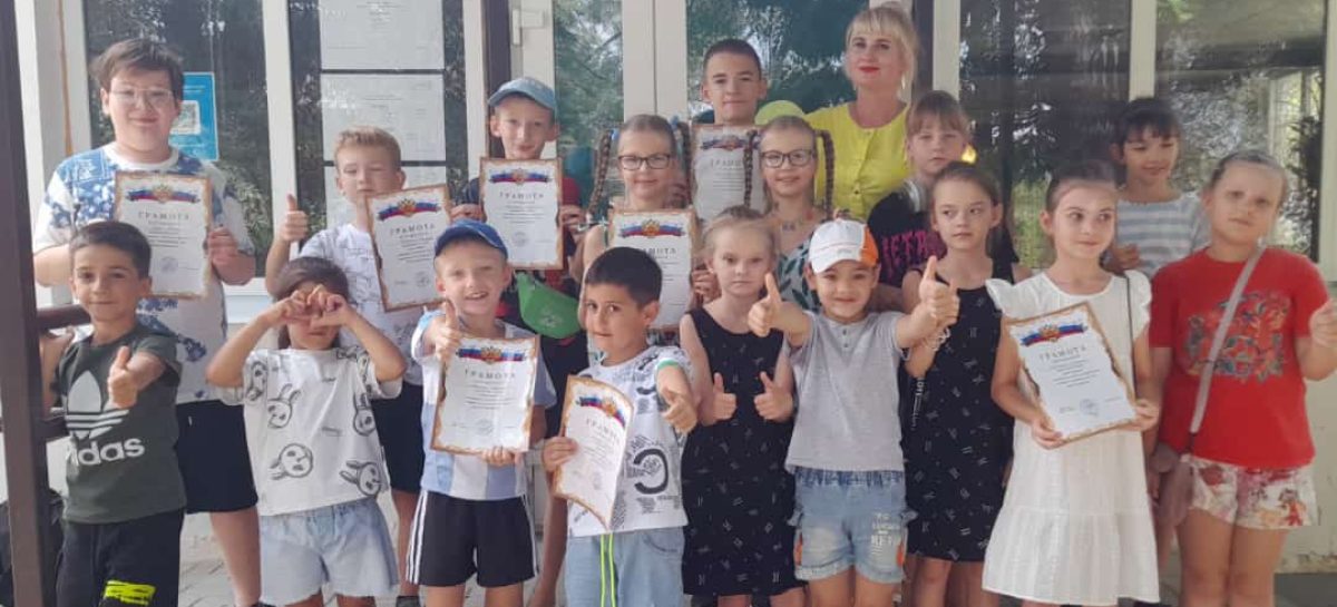 Посвятили физкультурникам: в городском шахматном клубе «Белая ладья» парка культуры и отдыха прошёл детский турнир по шашкам