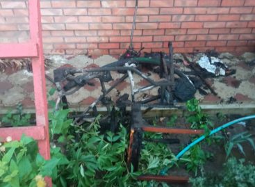 В Сальском районе от замыкания в сплит-системе загорелся дом