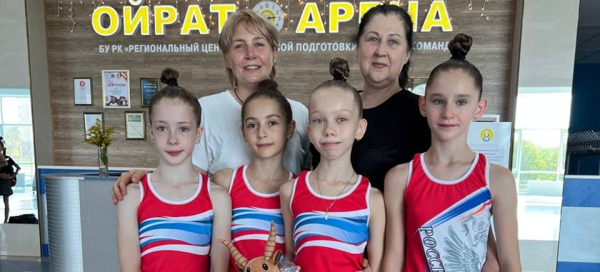 Сальские гимнастки побывали на сборах в Элисте