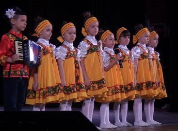 26 ноября в России отметили День матери.