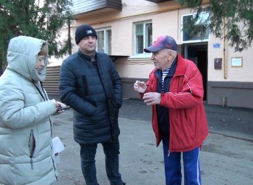 Как в поселке Гигант Сальского района меняется жизнь людей в домах, которым уже полвека