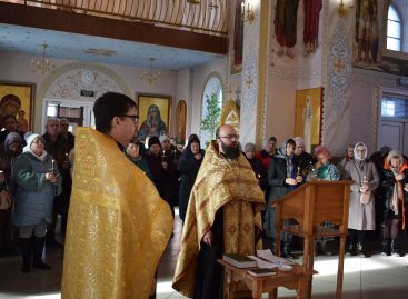 В Сальске прошёл молебен во здравие воинов и о защите Отечества