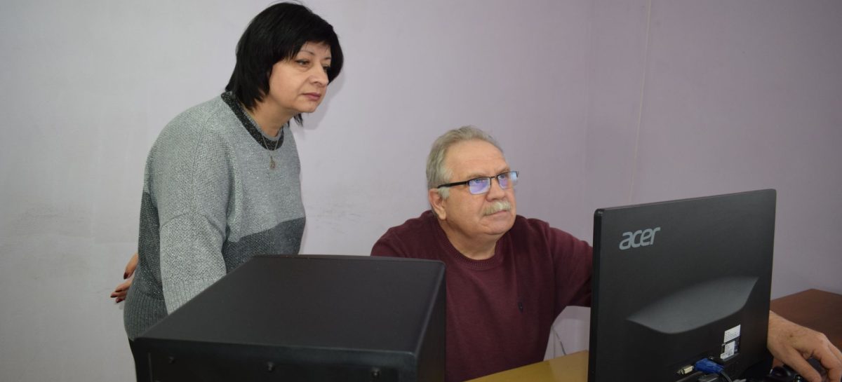 В РДК им. Р.В. Негребецкого завершается подготовка к новогодним праздникам