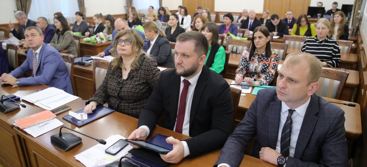 Губернатор потребовал усилить антинаркотическую пропаганду среди молодежи.