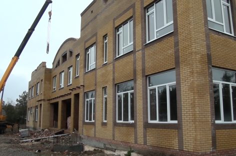 С  теплым полом и лифтом: в Конезаводе имени Буденного строят современный детский сад на 80 мест