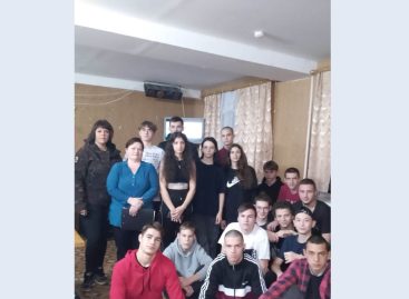В Сальском аграрно-техническом колледже посвятили час общения Международному дню волонтера.