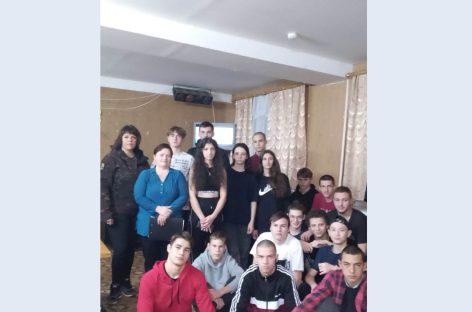 В Сальском аграрно-техническом колледже посвятили час общения Международному дню волонтера.