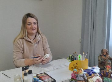 Ватная сказка Ольги Костыриной: жительница села Бараники мастерит эксклюзивные игрушки прямо у себя на кухне