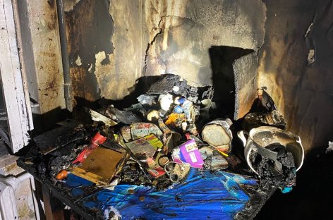 Сальчанка тушила пожар у себя в квартире и получила ожоги