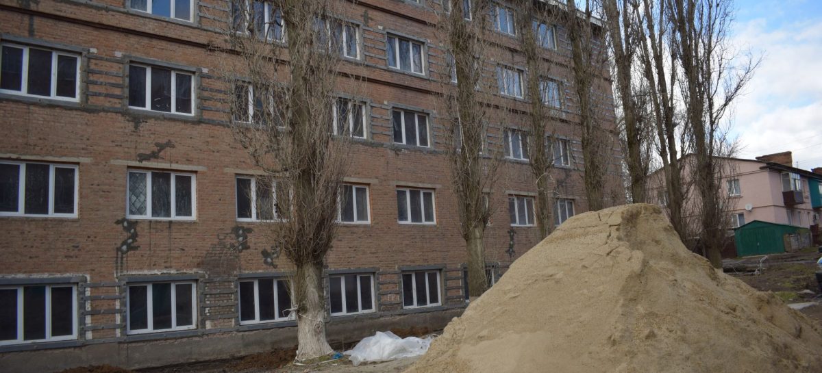 В Сальском индустриальном техникуме продолжается капитальный ремонт общежития