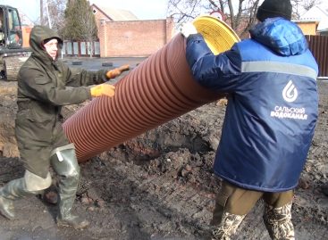 Уложили 250 метров трубы: ростовский подрядчик ремонтирует  аварийный магистральный канализационный коллектор