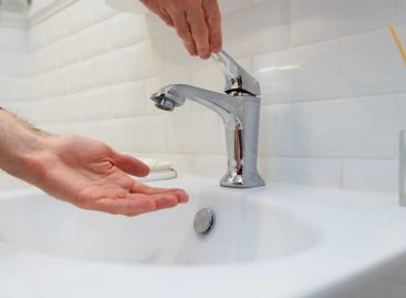 ООО «Сальский Водоканал» сообщает, что 12 марта в нескольких микрорайонах Сальска отключат водоснабжение