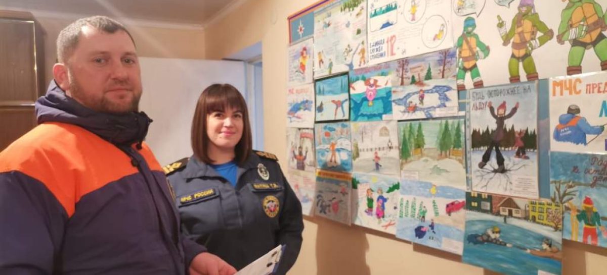 В Сальске подвели итоги конкурса рисунков, посвящённого безопасности на воде