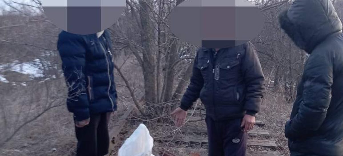В Миллерово транспортные полицейские задержали подозреваемого в краже железнодорожных деталей