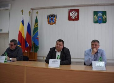 В Сальске городские депутаты и администрация города поспорили по вопросу благоустройства территории возле собора Кирилла и Мефодия