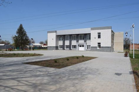 С новосельем, Дом культуры: на сцене отремонтированного ДК в селе Бараники уже вовсю идут репетиции