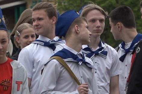 «Зарница 2.0»: в военно-спортивную игру сыграли сельские школьники