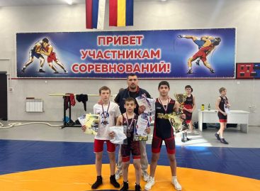 Сальские борцы одержали очередную победу