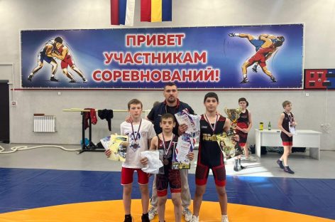 Сальские борцы одержали очередную победу
