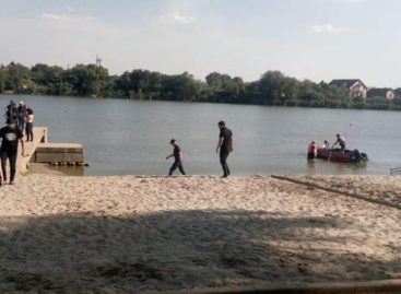 В Сальске, на городском пляже, утонул мужчина