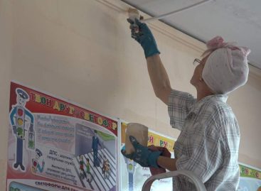 Последний рывок: шестая школа с новыми окнами, техперсонал обновляет коридоры